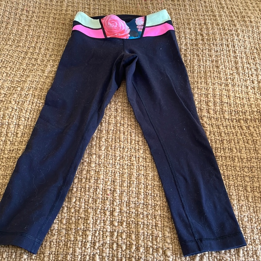 Lululemon black leggings